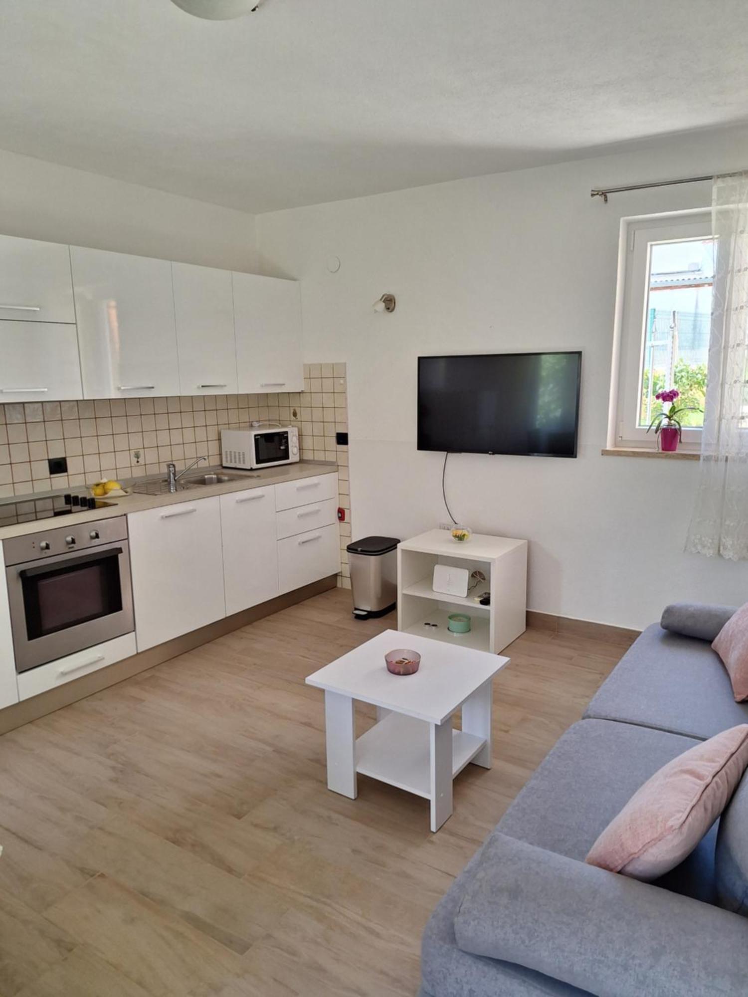 Apartment Olga Ровінь Екстер'єр фото
