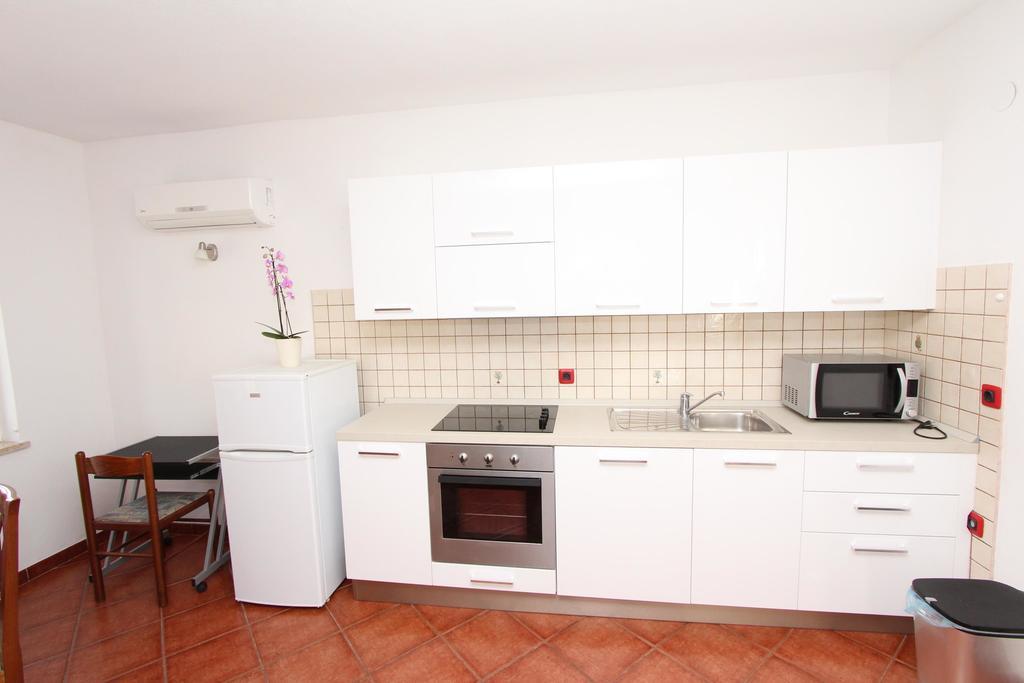 Apartment Olga Ровінь Екстер'єр фото